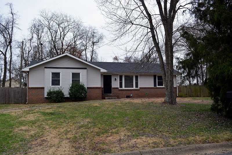 1st image of 1801 Calloway Dr