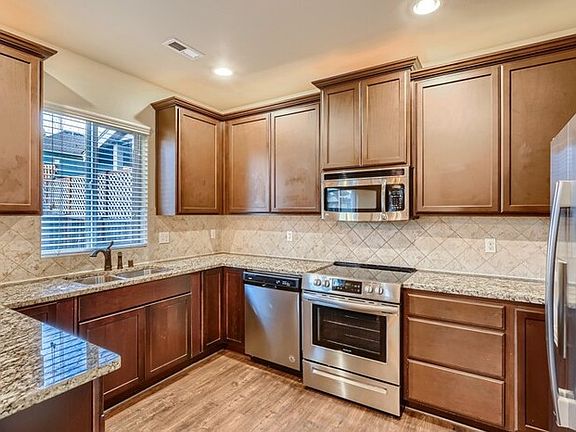 4th image of 7613 137th Street Ct E
