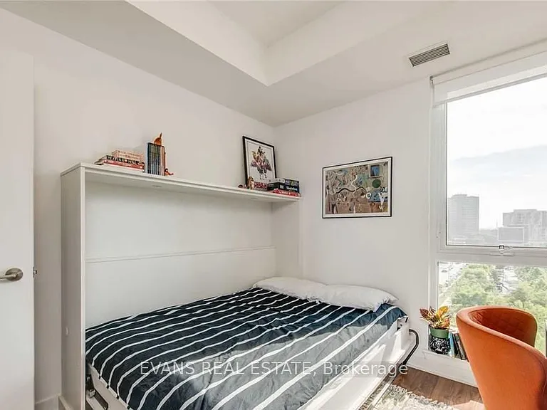 260 Sackville St #705 — Photo 13