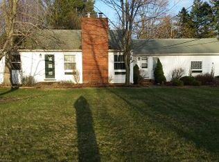 9755 Barr Rd, Brecksville, OH 44141