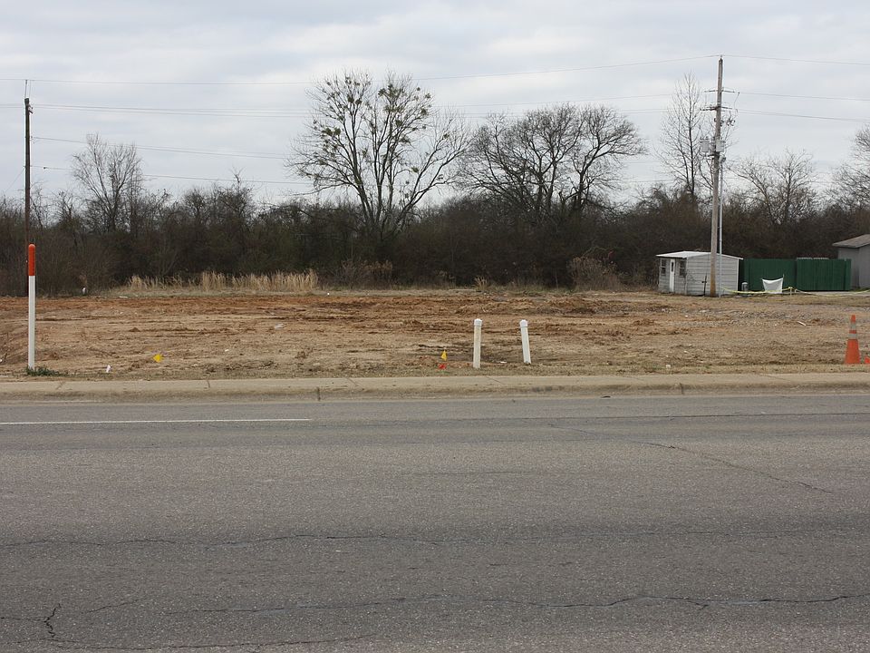 1st image of S 4th St