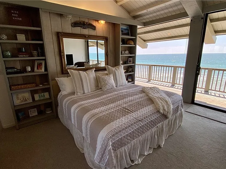 35721 Beach Rd — Photo 20