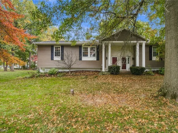 8632 Wedgewood Ave NW, North Canton, OH 44720