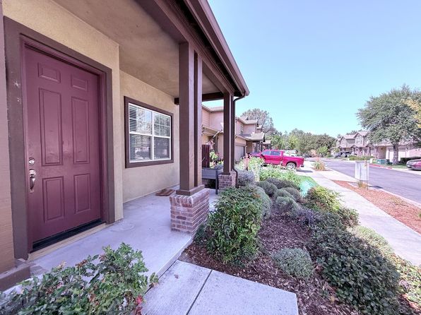 9137 Arbol Del Rosal Way