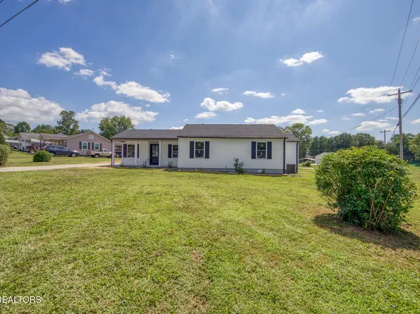 102 Love Dr, Harriman, TN 37748