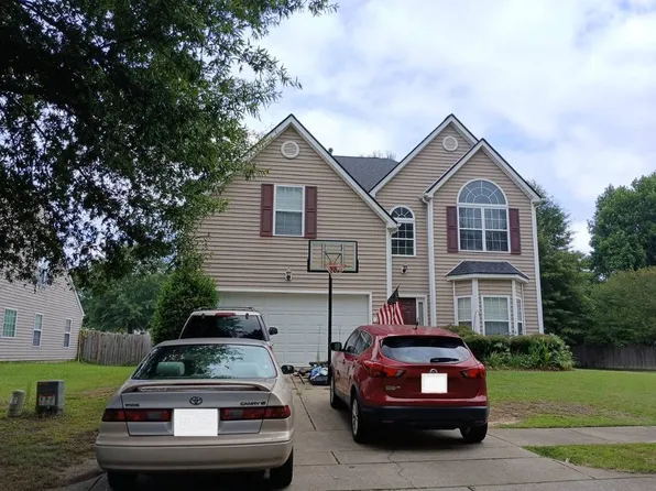 228 Timber Meadow Lake Dr, Fuquay Varina, NC 27526