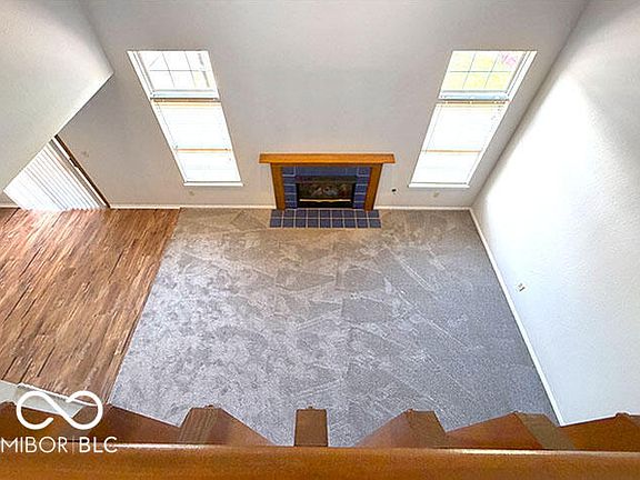 4th image of 618 Deer Trail Dr