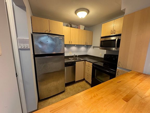 2nd image of 27 Senee Ct #27
