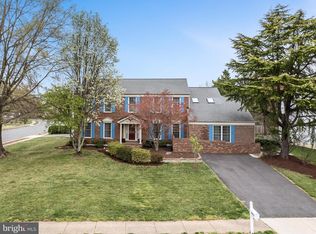 8676 Nagle St, Manassas, VA 20110