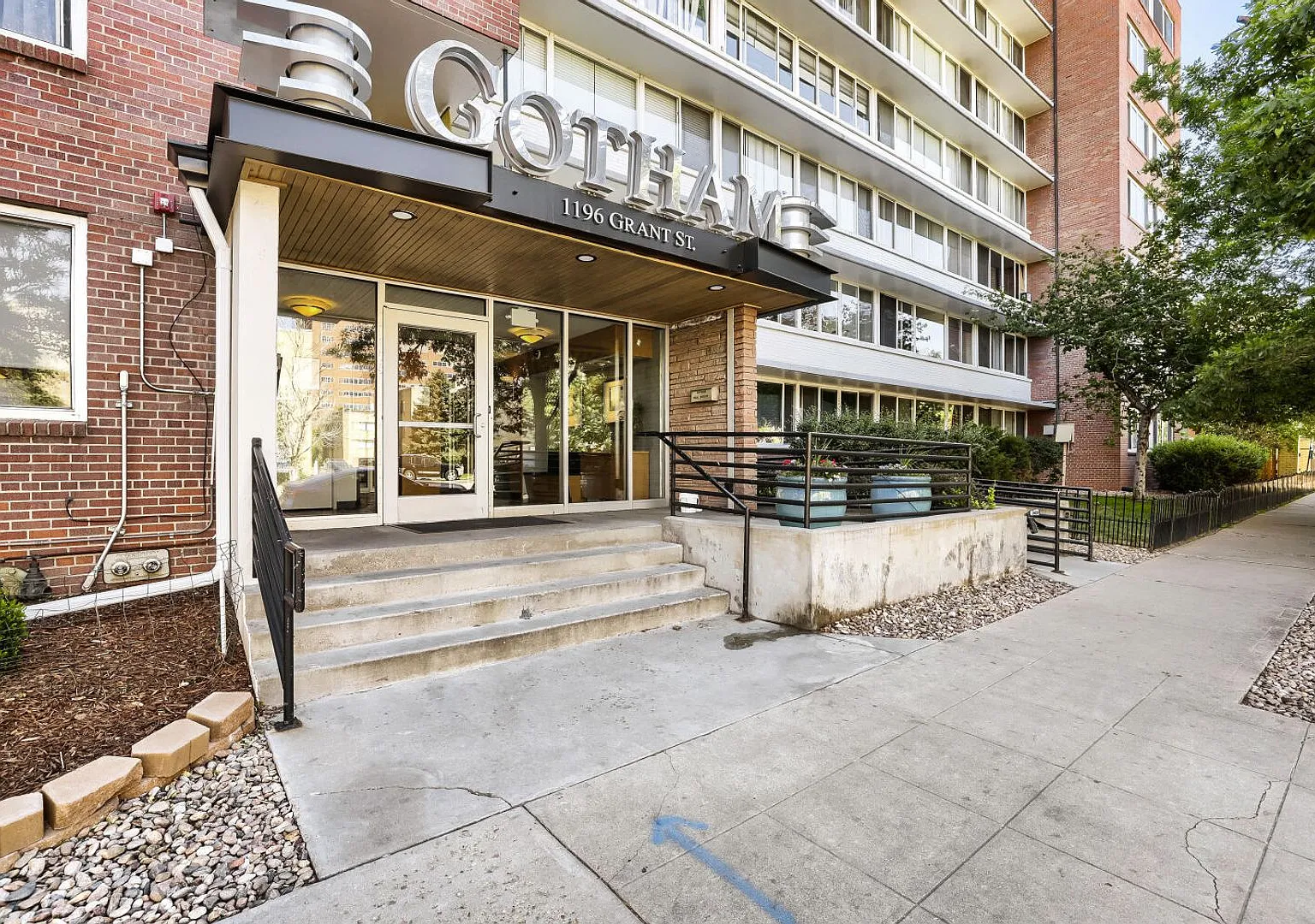 Gorgeous Capital hill studio condo — Photo 1
