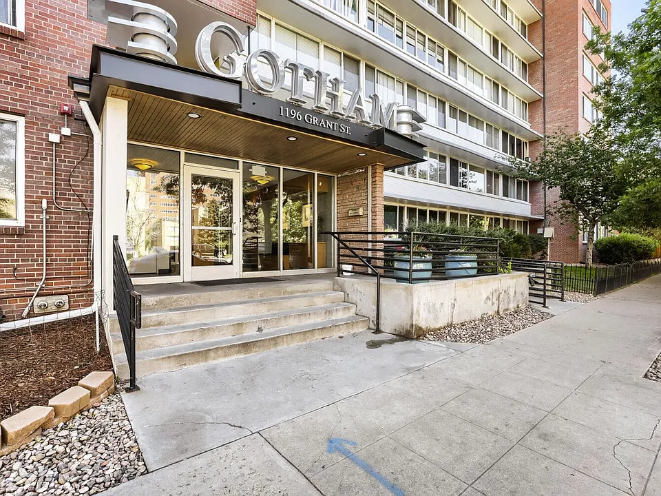1196 N Grant St #305