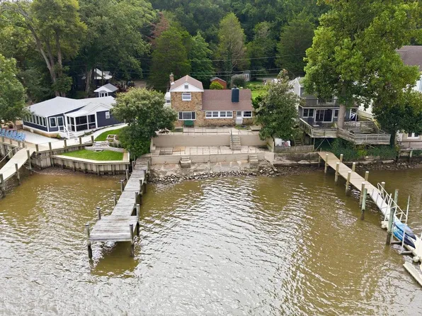 31 Borens Shore Rd, Elkton, MD 21921
