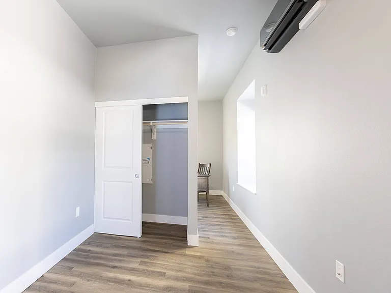 ONE18 West Street Residential — Photo 46