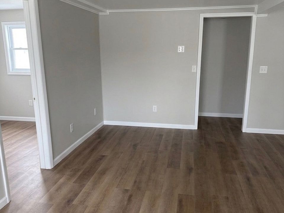 1st image of 721 Orwood Pl