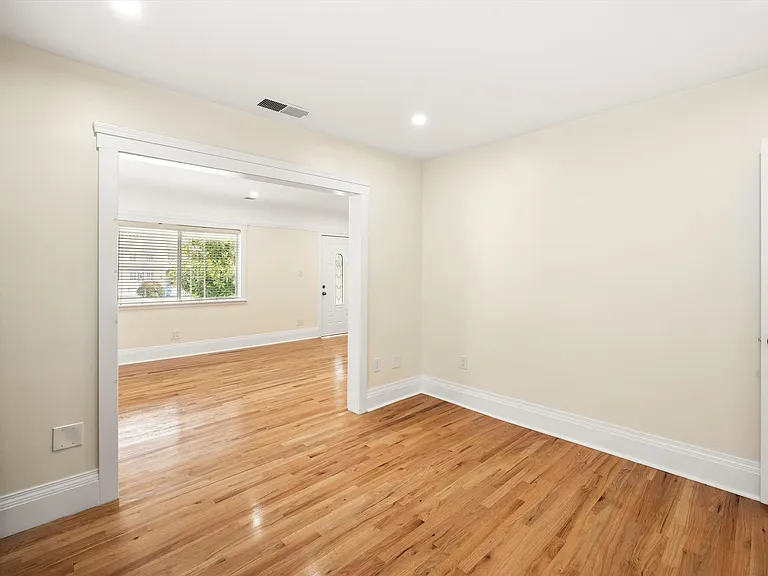 6190 Mesa Ave — Photo 26