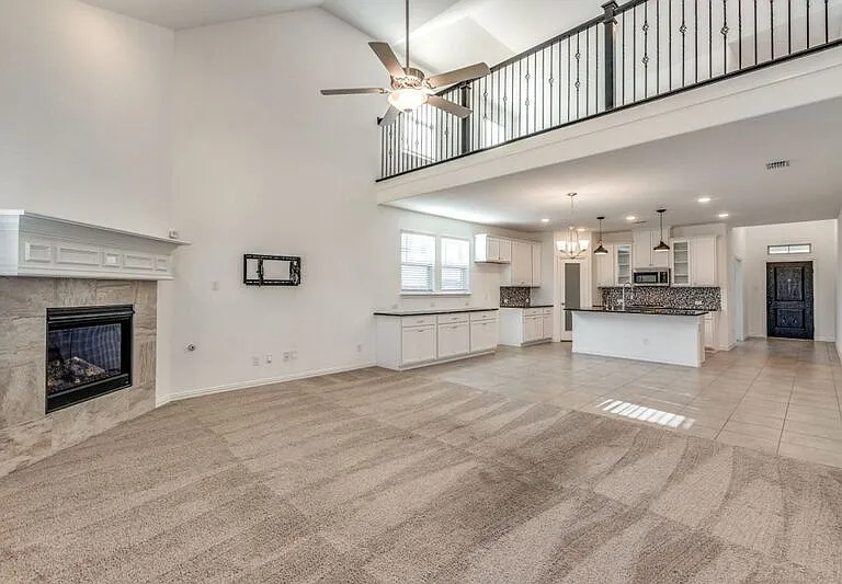 1501 Ross Ave — Photo 3