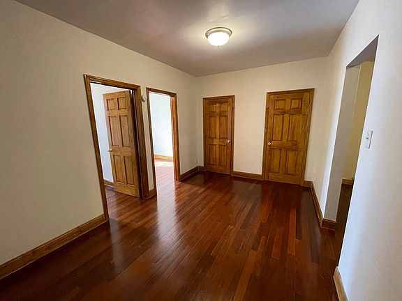 4th image of 342 Saint Marks Ave APT 4