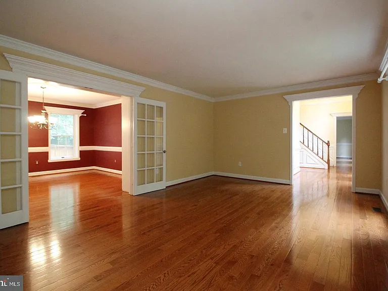 6065 Innisvale Dr — Photo 11