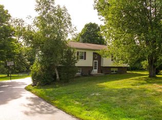 76 Cunningham Ln, Poughquag, NY 12570