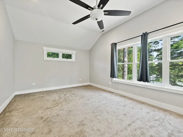 425 Mildred Ave — Photo 11