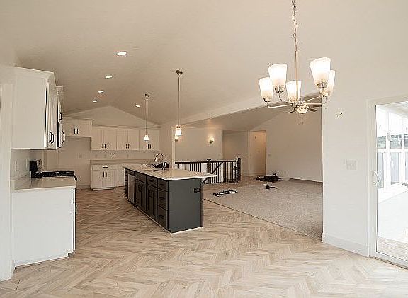 2nd image of 3723 S McGregor Ln
