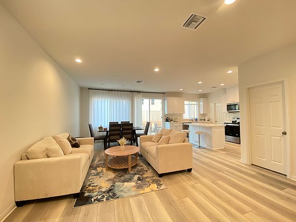 3rd image of 2442 Satsuma Ct