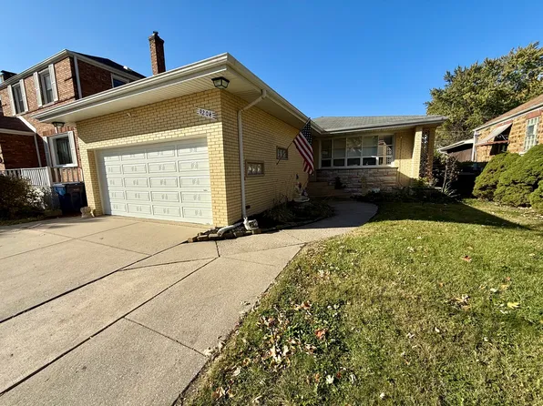 9204 S Sacramento Ave, Evergreen Park, IL 60805