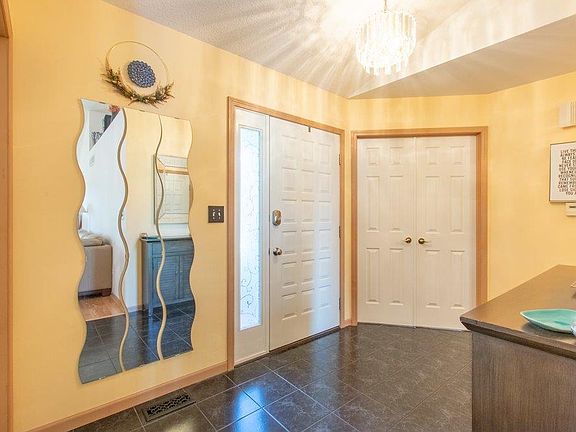 3rd image of 659 Berkshire Dr #251