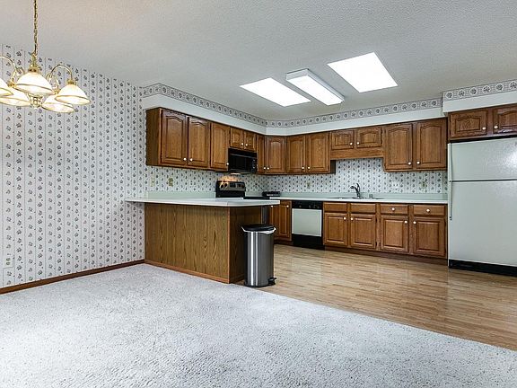 2nd image of 3134 Pasadena Ct