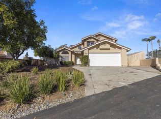 1483 Ronald Ln, Vista, CA 92083