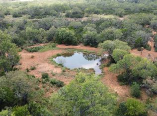 4050 Bluntzer Rd, Jourdanton, TX 78026