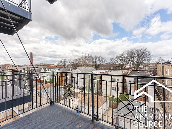 2nd image of 4730 N Kimball Ave #U412