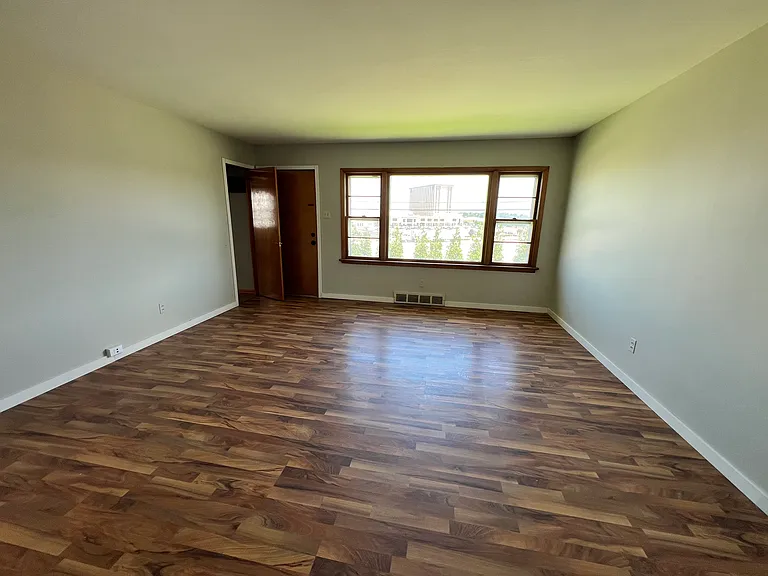 11100 Old Saint Charles Rd — Photo 5