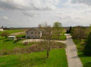 824 E 1800 North Rd, Taylorville, IL 62568