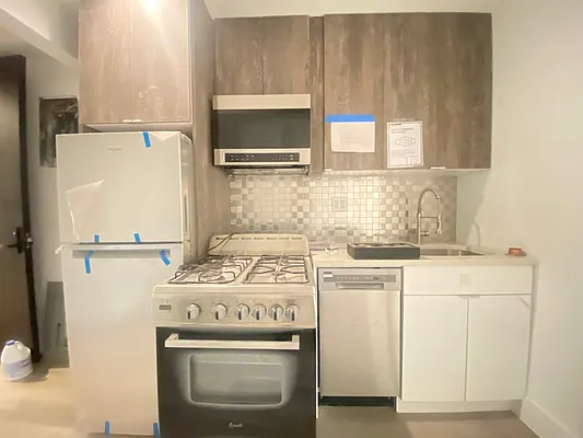 Rented by Dream Space Realty | media 9