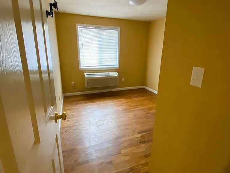 209 Robert Dr — Photo 27