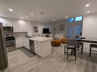 20 Corsica Dr, Newport Beach, CA 92660