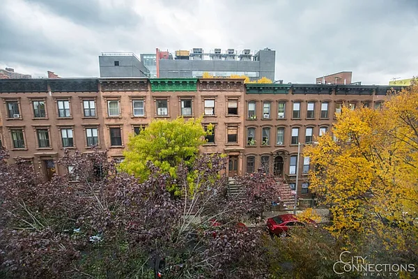 Rented by City Connections Realty | media 41