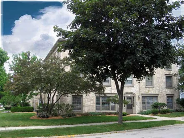 4305 N Sheffield Ave, Milwaukee, WI 53211