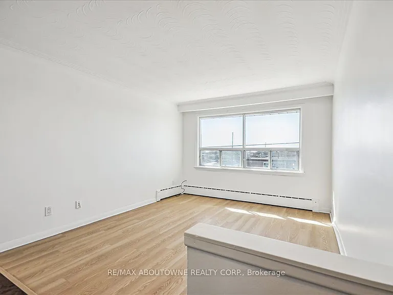 2 Wesley St #5 — Photo 7