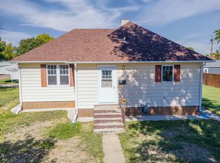 619 4th St SW, Sidney, MT 59270