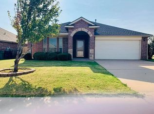 19425 Hawthorne Branch Dr, Edmond, OK 73012