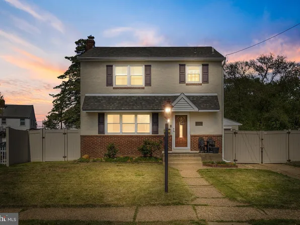 805 Delaware Ave, Riverside, NJ 08075