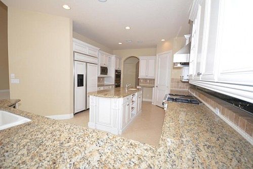 5th image of 234 Montant Dr