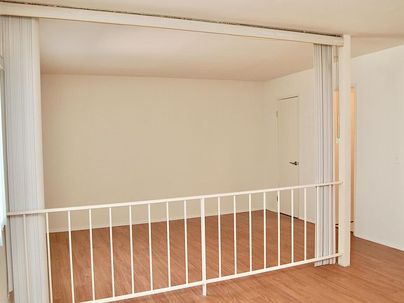 2nd image of 3609 Jasmine Ave APT 3