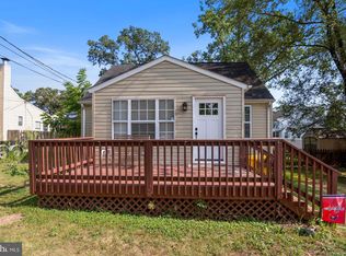 475 Center St, Pasadena, MD 21122