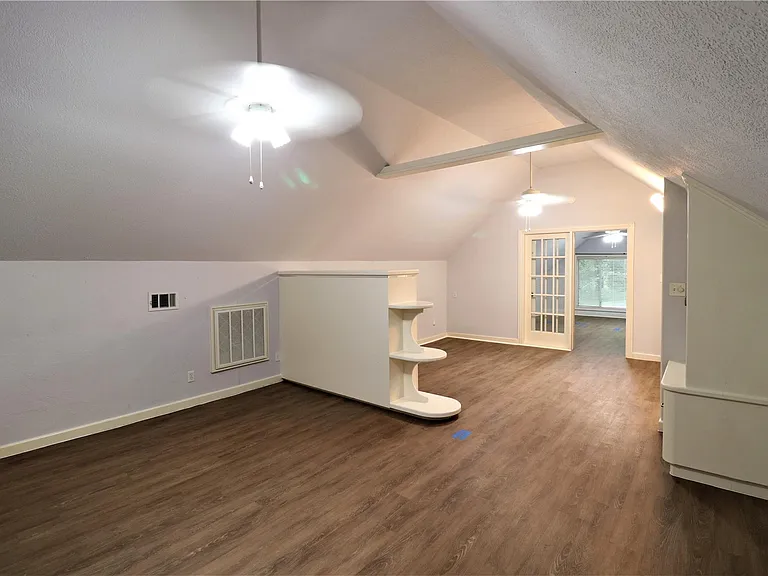 1702 Cougar Creek St — Photo 4