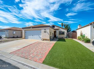 2217 Chestnut Ln, Santa Maria, CA 93458