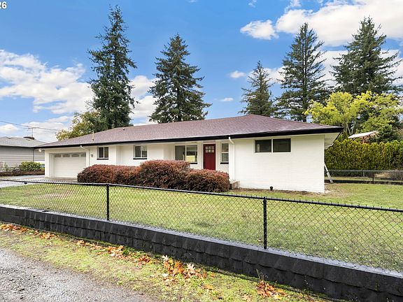 3rd image of 13949 NE San Rafael St