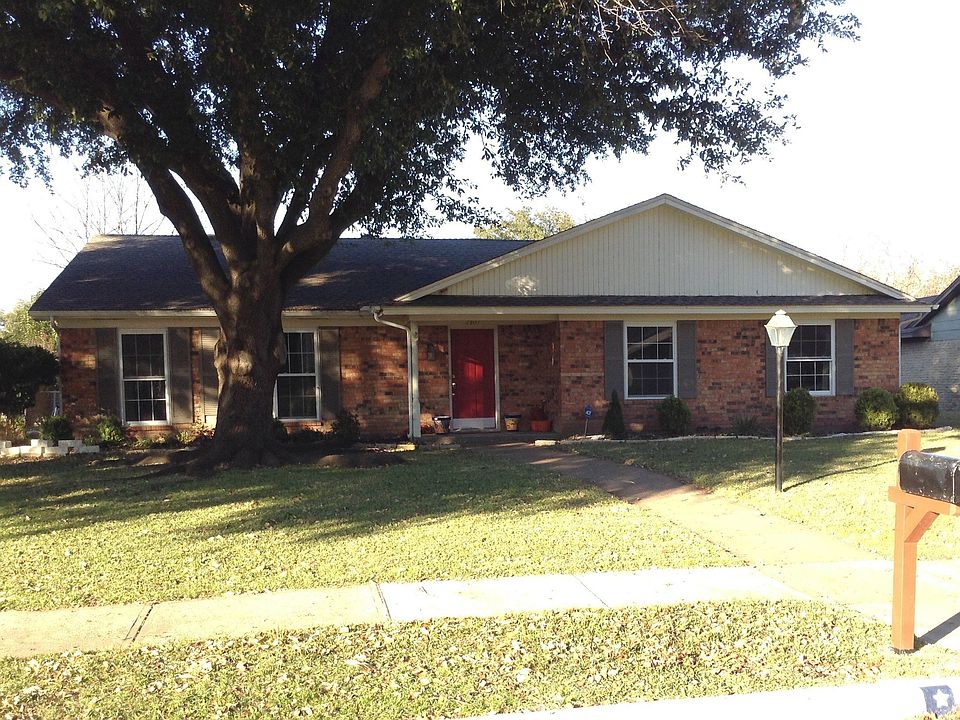 1st image of 2107 Columbia Dr